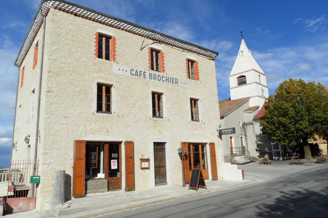 Cafe Brochier Hotel Saint-Julien-en-Vercors Buitenkant foto
